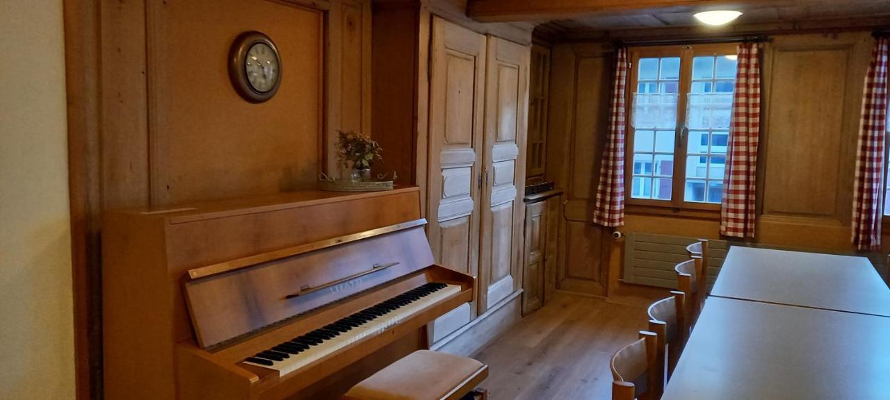 Emme Lodge Лангнау Екстериор снимка