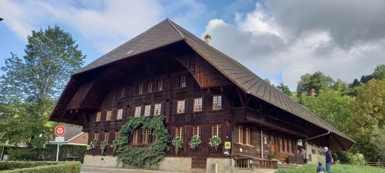 Emme Lodge Лангнау Екстериор снимка